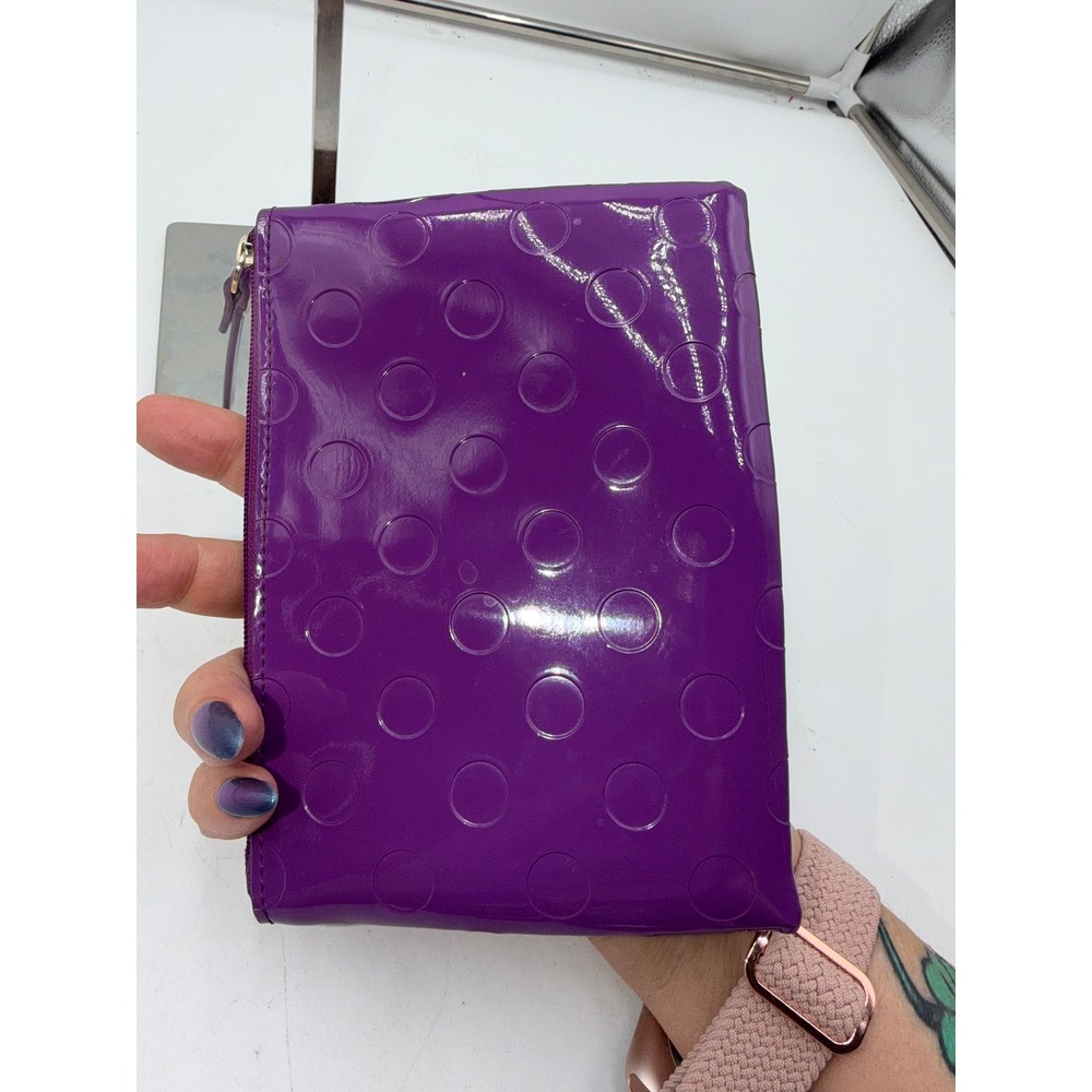Kate Spade Purple Patent Leather Polka Dot Embossed Cosmetic Pouch Makeup Bag - Picture 3 of 8